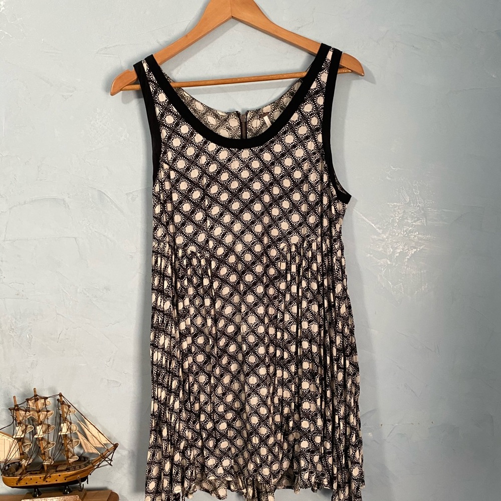 Free People Black and White Print dress‎ Size XS